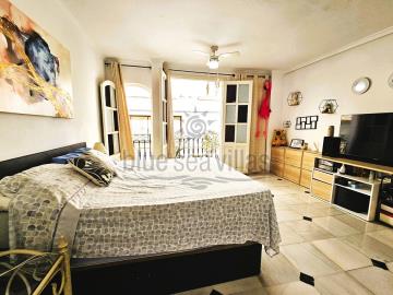 main-bedroom-1551--1-