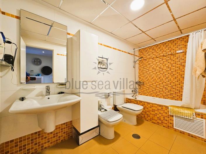 Image No.21-4 Bed Apartment for sale