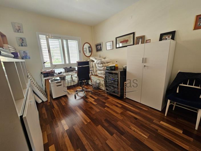 Image No.27-4 Bed Apartment for sale