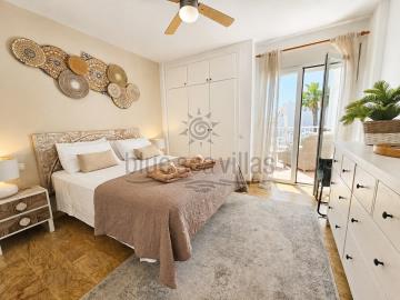 main-bedroom---terrace-1553--5-_opt