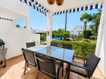 terrace-off-lounge-1553--1-_opt