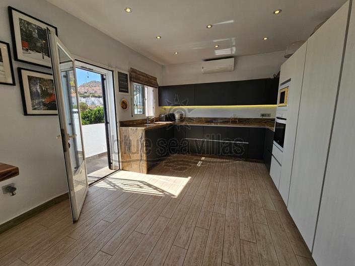 Image No.15-4 Bed Villa for sale