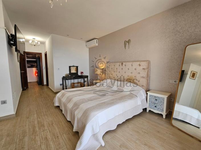 Image No.24-4 Bed Villa for sale
