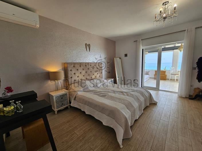 Image No.25-4 Bed Villa for sale