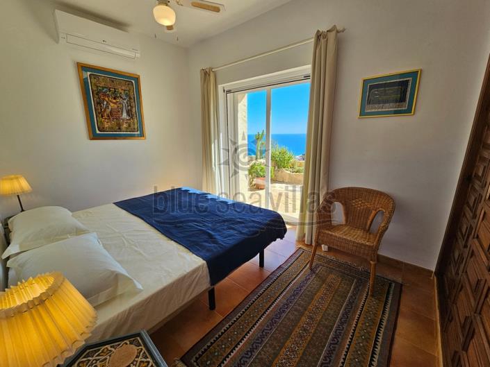 Image No.21-4 Bed Villa / Detached for sale