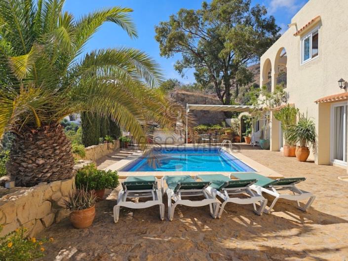 Image No.24-4 Bed Villa / Detached for sale