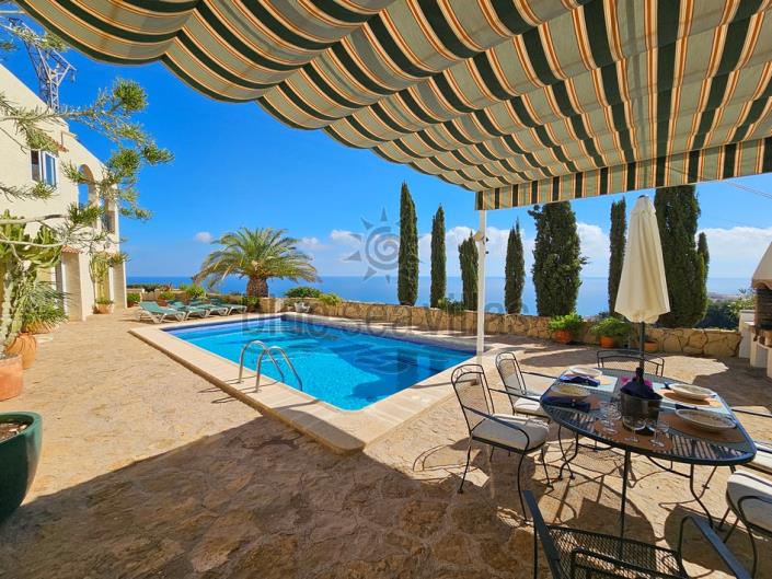 Image No.27-4 Bed Villa / Detached for sale