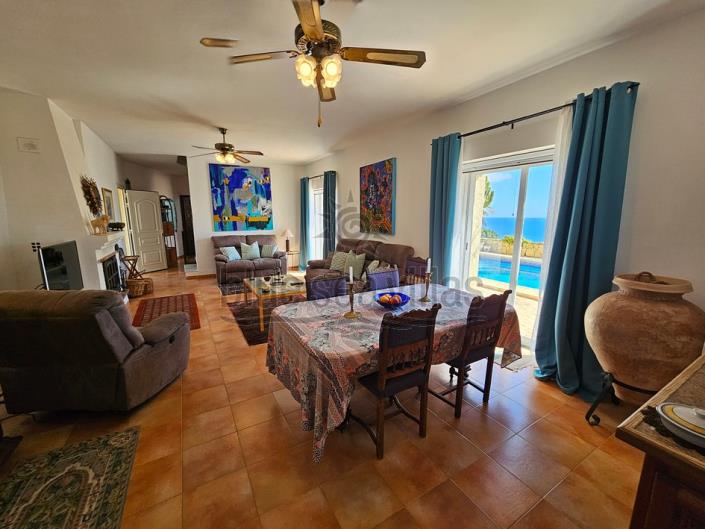 Image No.32-4 Bed Villa / Detached for sale