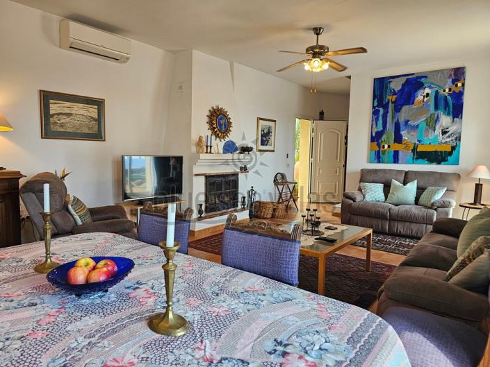 Image No.35-4 Bed Villa / Detached for sale