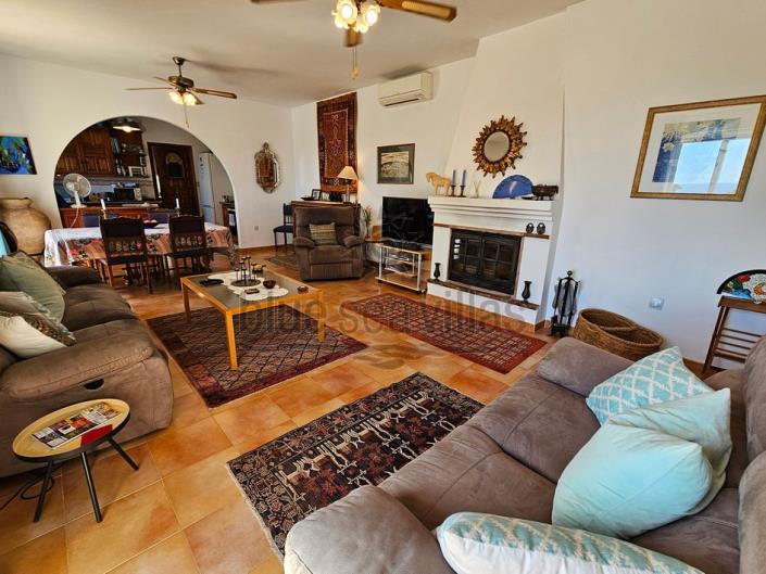 Image No.36-4 Bed Villa / Detached for sale