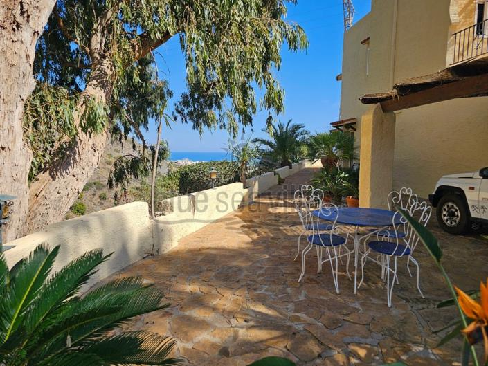 Image No.45-4 Bed Villa / Detached for sale