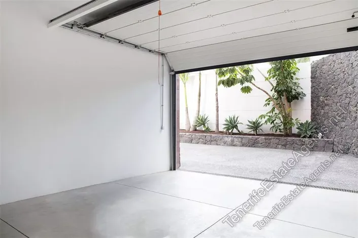 Image No.16-Villa de 5 chambres à vendre à Adeje