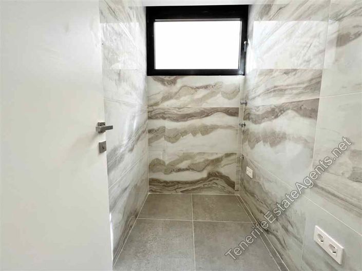 Image No.14-6 Bed Villa for sale