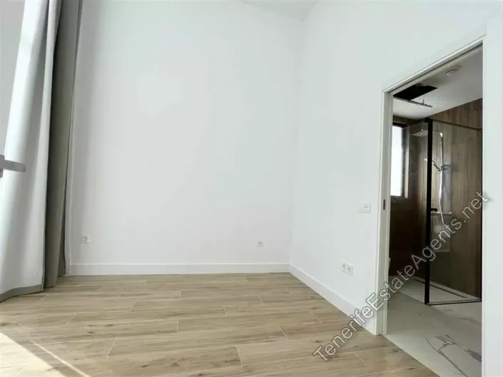 Image No.33-6 Bed Villa for sale