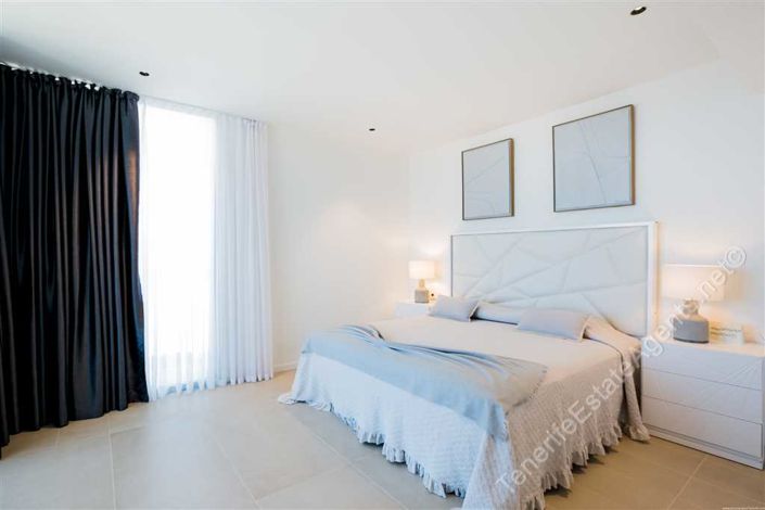 Image No.25-3 Bed Villa for sale