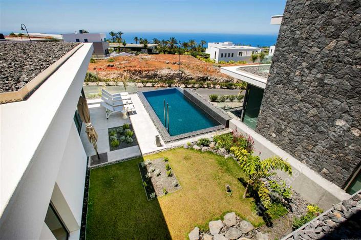 Image No.28-3 Bed Villa for sale