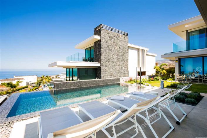 Image No.29-3 Bed Villa for sale