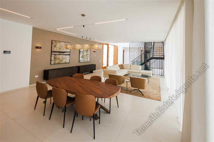 Image No.11-5 Bed Villa for sale