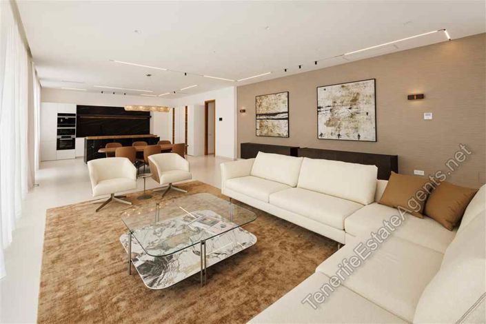 Image No.14-5 Bed Villa for sale