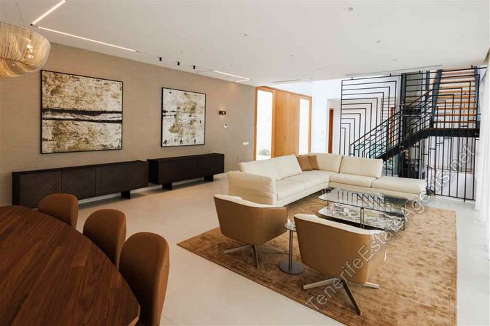 Image No.7-5 Bed Villa for sale