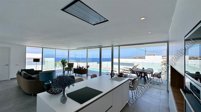 Image No.4-Villa de 3 chambres à vendre à Callao Salvaje