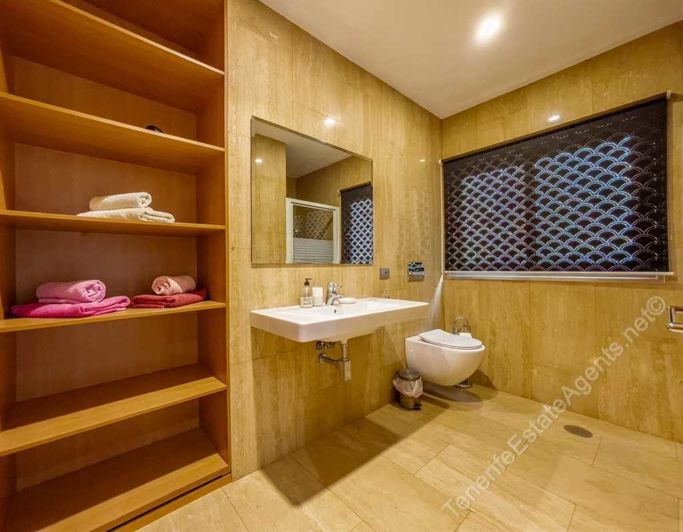 Image No.14-3 Bed Villa for sale