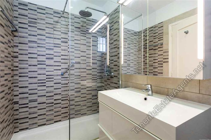 Image No.22-3 Bed Villa for sale