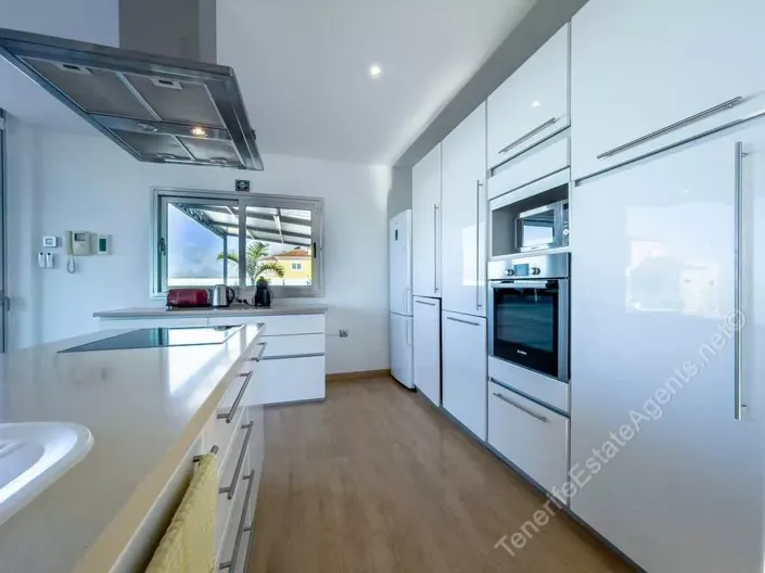 Image No.7-3 Bed Villa for sale