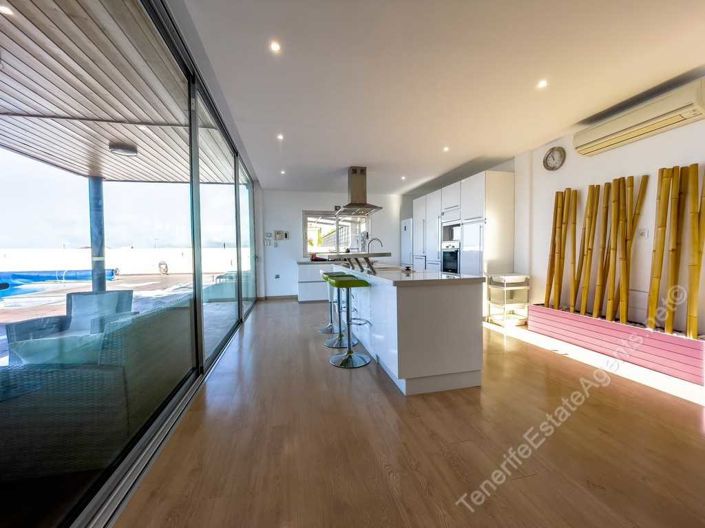 Image No.8-3 Bed Villa for sale