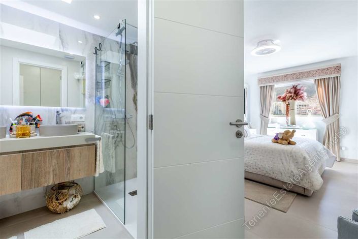 Image No.32-4 Bed Apartment for sale