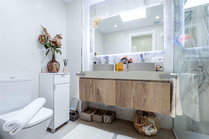 Image No.33-4 Bed Apartment for sale