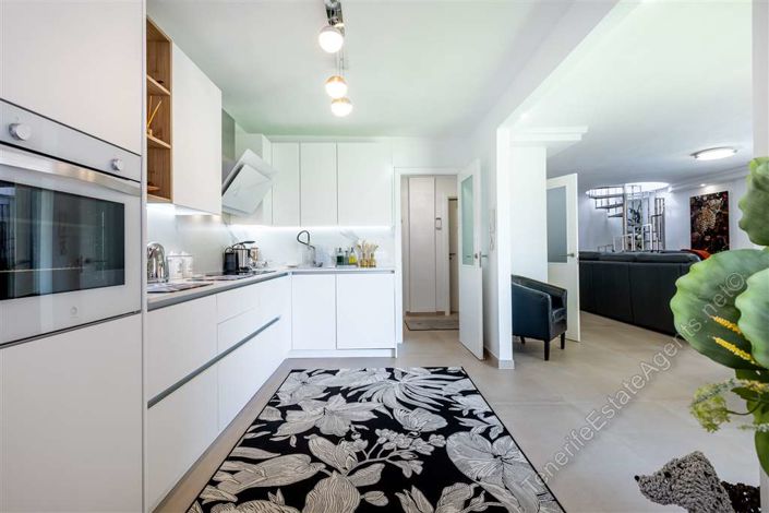 Image No.4-4 Bed Apartment for sale