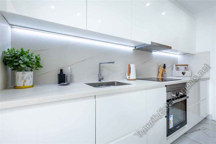 Image No.20-2 Bed Apartment for sale