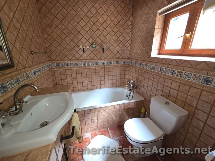 Image No.23-2 Bed Villa for sale