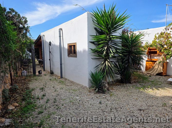 Image No.29-2 Bed Villa for sale