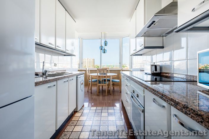 Image No.17-4 Bed Apartment for sale