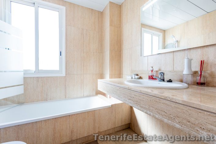 Image No.24-4 Bed Apartment for sale