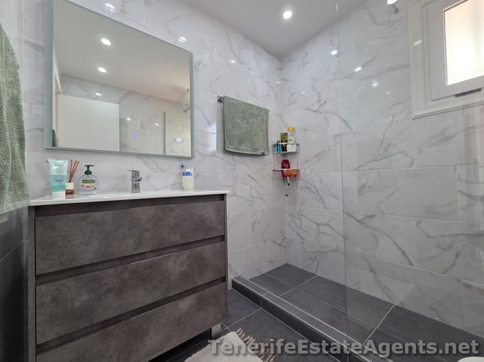 Image No.21-2 Bed Apartment for sale