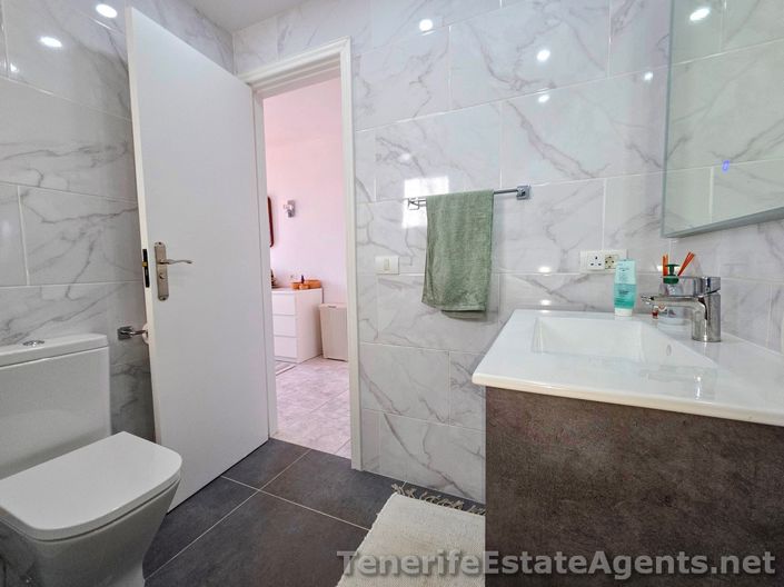 Image No.22-2 Bed Apartment for sale