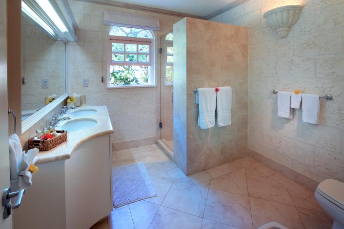 Image No.12-Maison / Villa de 5 chambres à vendre à Sandy Lane