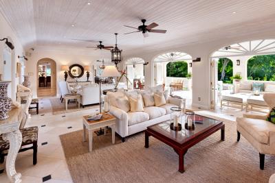 WINDWARD-DALMERAN-PROPERTIES-JUL-2013-LIVING-LOOKING-OUT