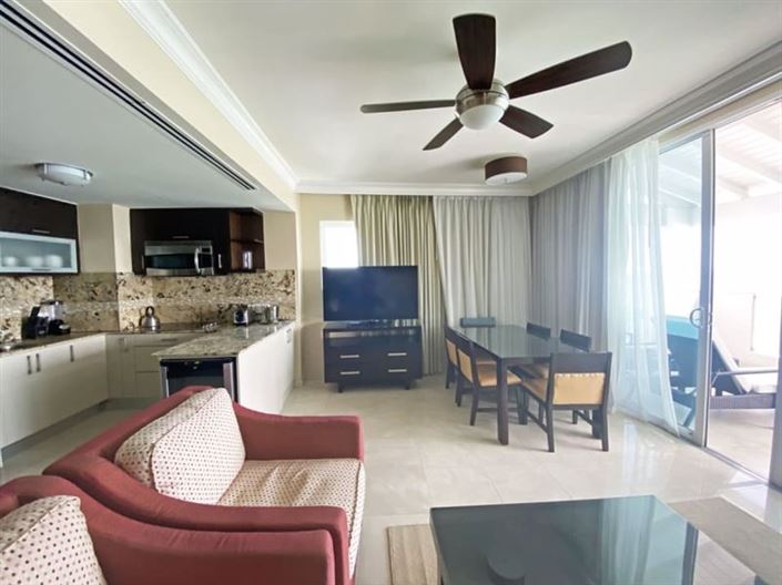 Image No.2-Penthouse de 2 chambres à vendre à Christ Church