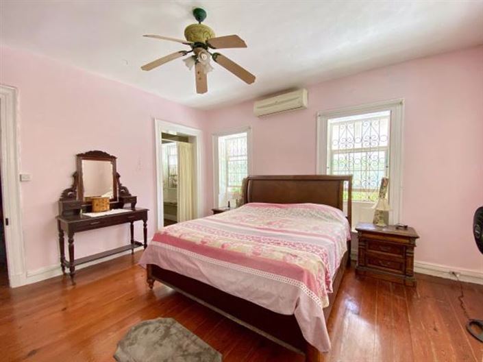 Image No.13-5 Bed Villa for sale