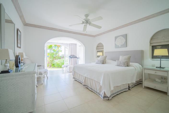 Image No.24-3 Bed Townhouse for sale