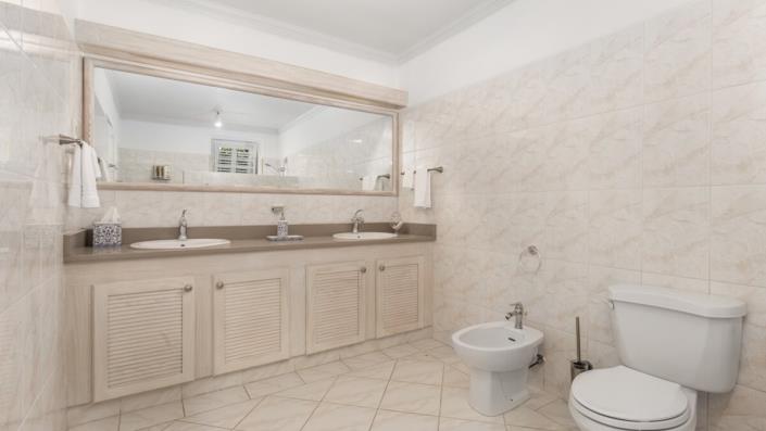 Image No.21-5 Bed Villa for sale