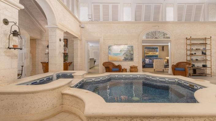 Image No.8-5 Bed Villa for sale