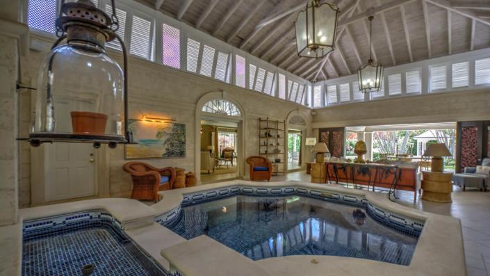 Image No.9-5 Bed Villa for sale