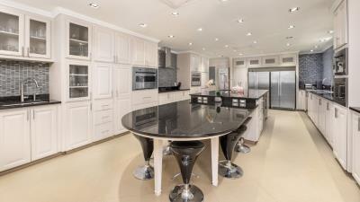 oriana-kitchen