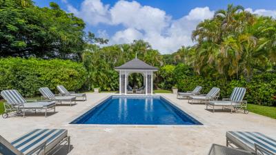 oriana-gazebo-pool