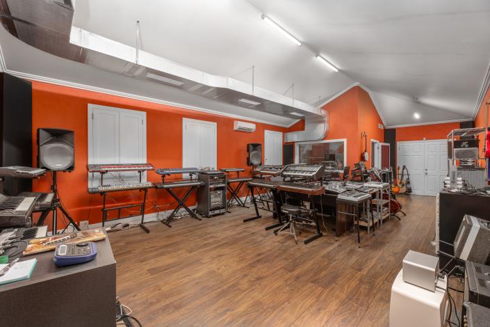 Image No.8-5 Bed Villa for sale